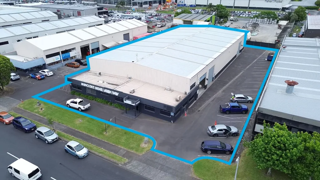 East Tamaki Efficient East Tamaki Warehousing - 7 Roller Doors