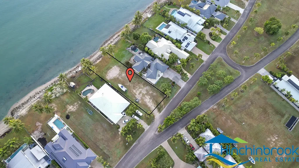 Cardwell Absolute Beachfront - 1,360m2 vacant land