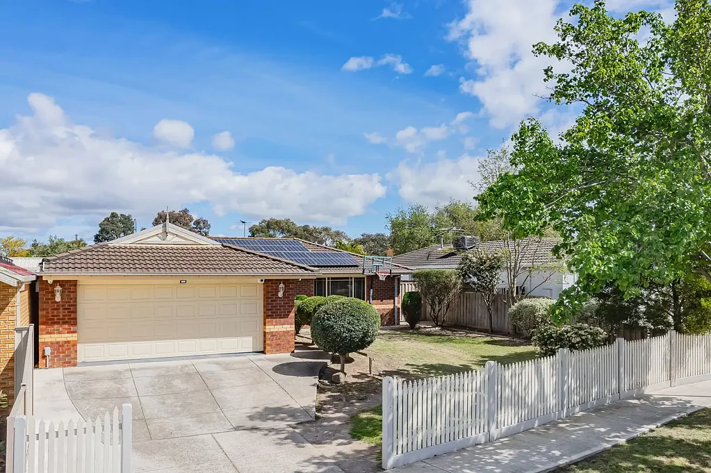 41 Salween Crescent, Roxburgh Park, VIC 3064