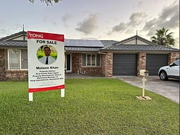 103 Golden Rain Place, Stretton