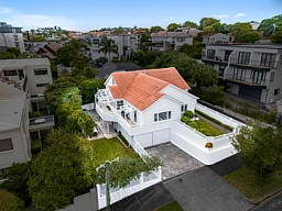 16 Kaimata Street, Saint Heliers