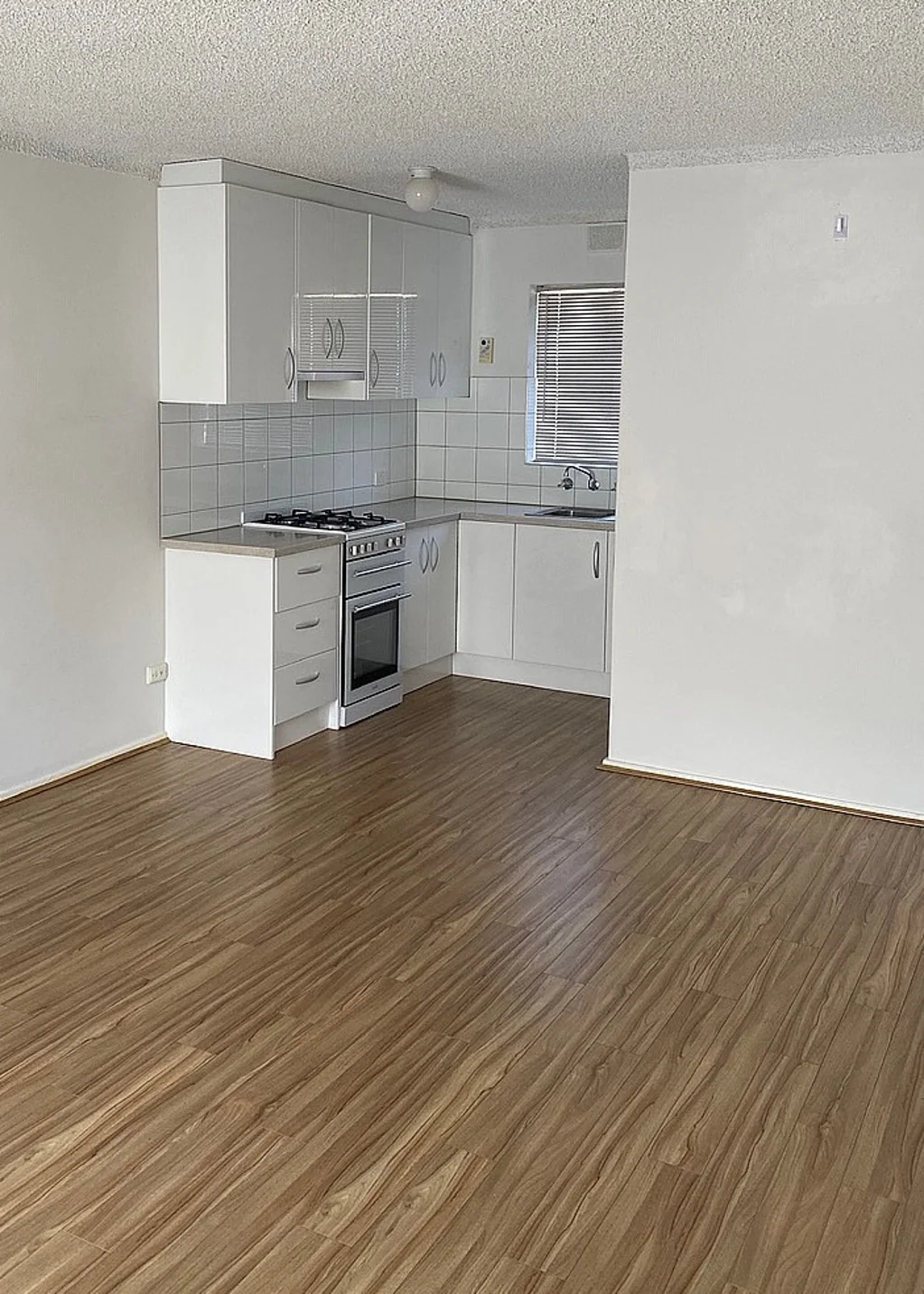 2 Bedroom Unit in Quiet Group