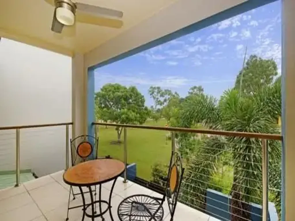 Townhouse In Popular Kirwan