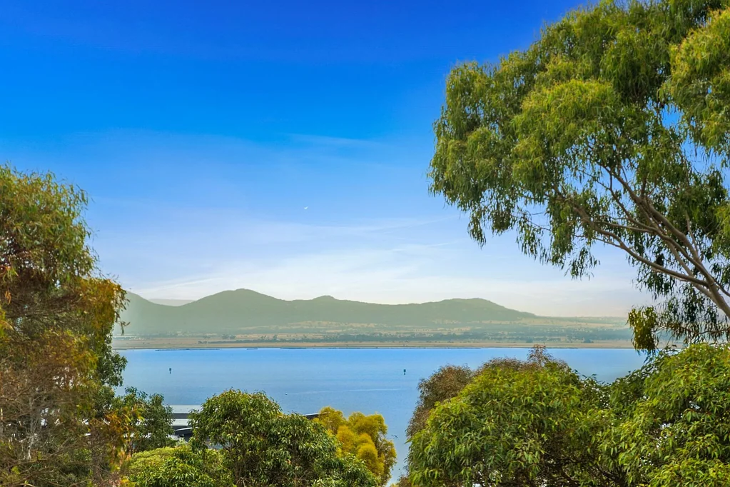 Drysdale Serene Coastal Acreage with Stunning Bay Views