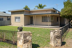 269 Union Road, North Albury