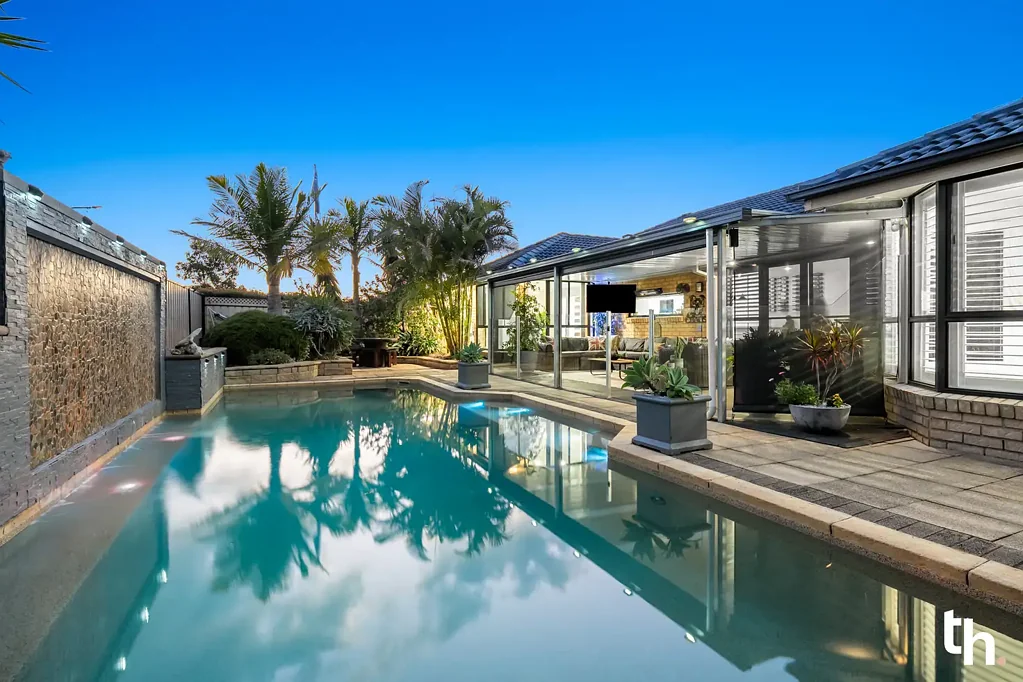 Cameron Park 4房  The Ultimate Entertainer, Loaded with Premium Upgrades