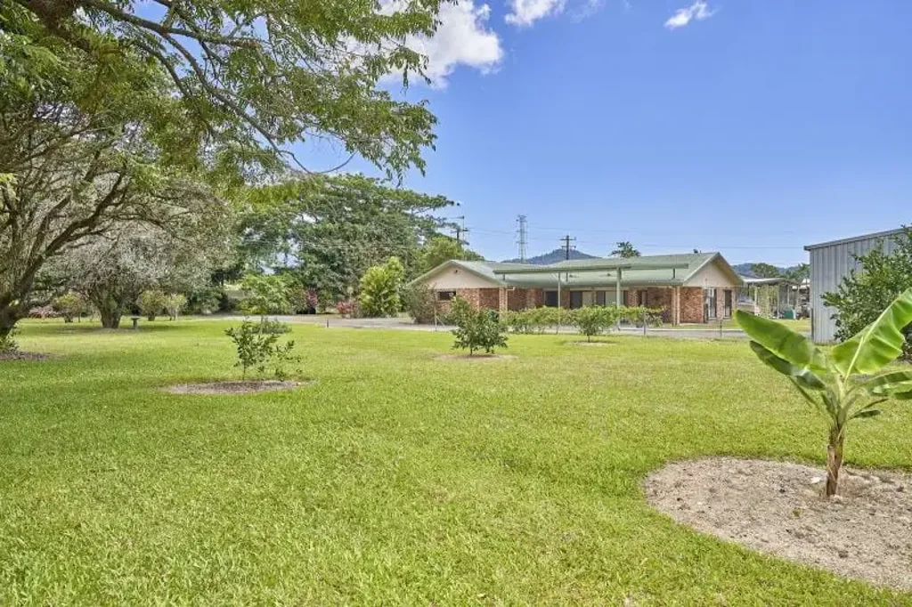 Deeral 4房  A Perfect Lifestyle Property, 2,799m2 Flat Block
