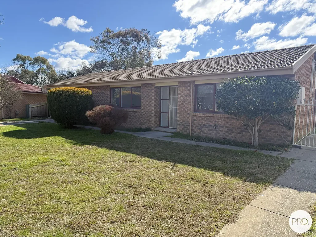 Freshly Renovated 3-Bedroom Home with Double Garage & Generous Yard