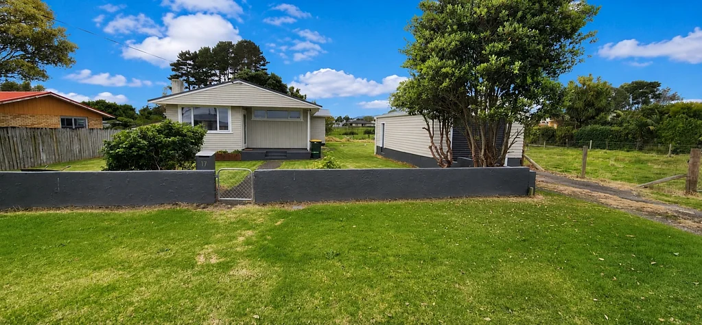 Okato, 3 bedrooms