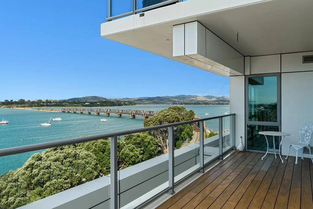 Tauranga Central 2બેડરૂમ Central city with panoramic views - Must be Sold!