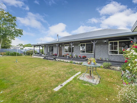 Leeston 4部屋 Urgent sale - owners have purchased in town