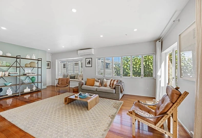 Herne Bay Haven  Three-Level Furnished Home w...