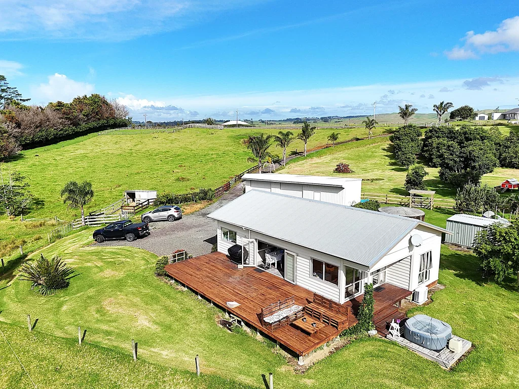 Te Kopuru Peace, Privacy & Country Living at Its Finest