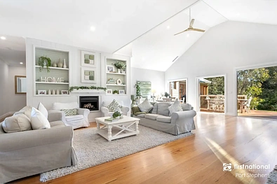 2 Echo Place, One Mile, NSW 2316, 5 slaapkamers, 3 badkamers, House