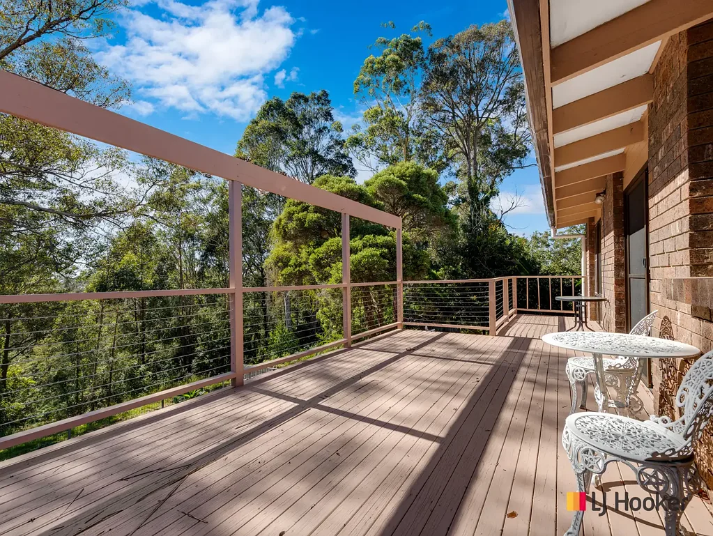 Catalina 4房  Spacious Split-Level Home with Lovely Escarpment Views