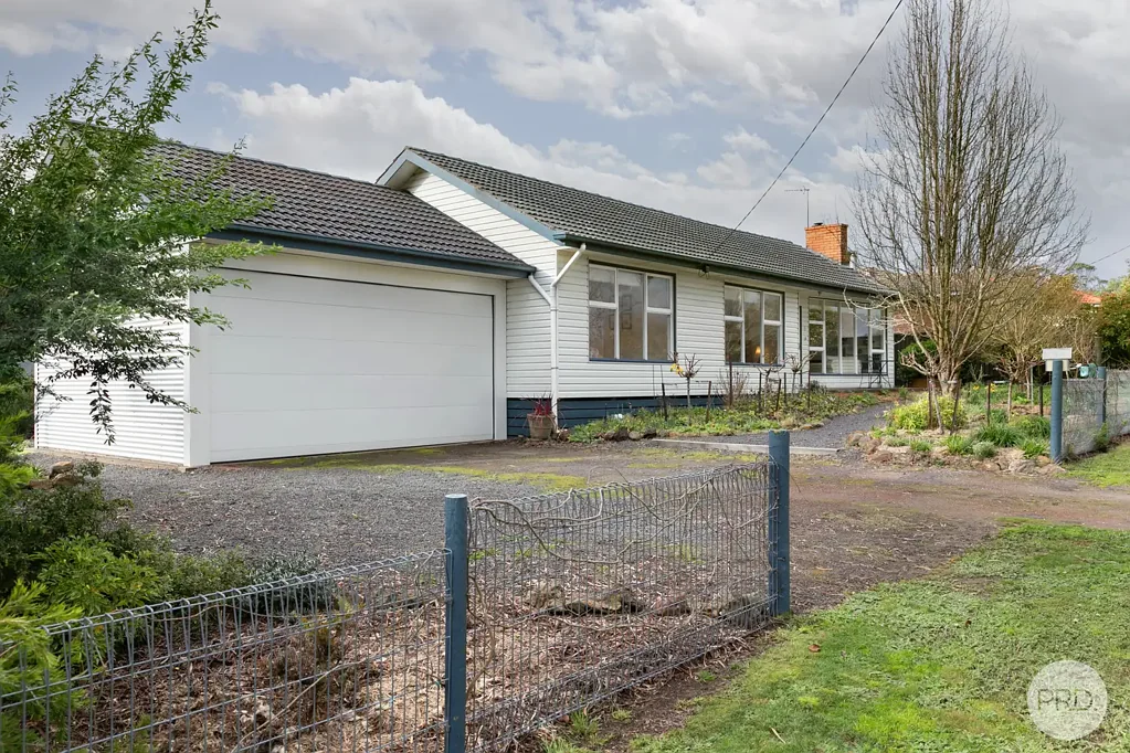 Skipton 3غرفة نوم Light-Filled Home With Stunning Gardens, Modern Updates And Relaxed Living