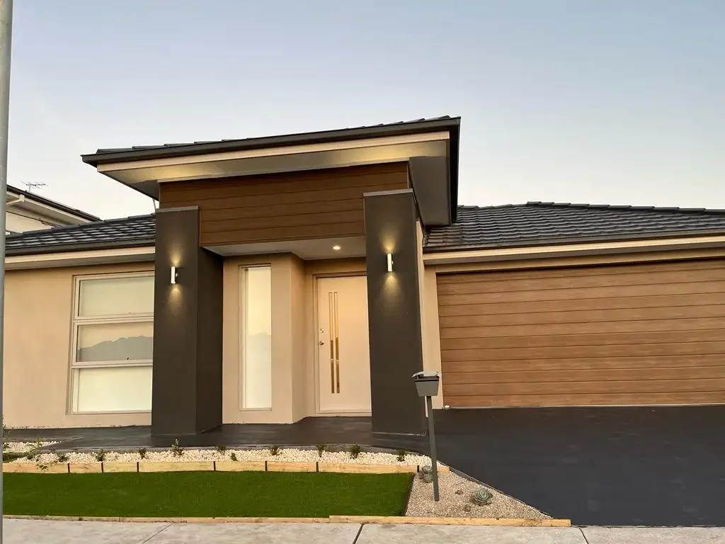 Modern Family Home in the Growing Smiths Lane Estate!