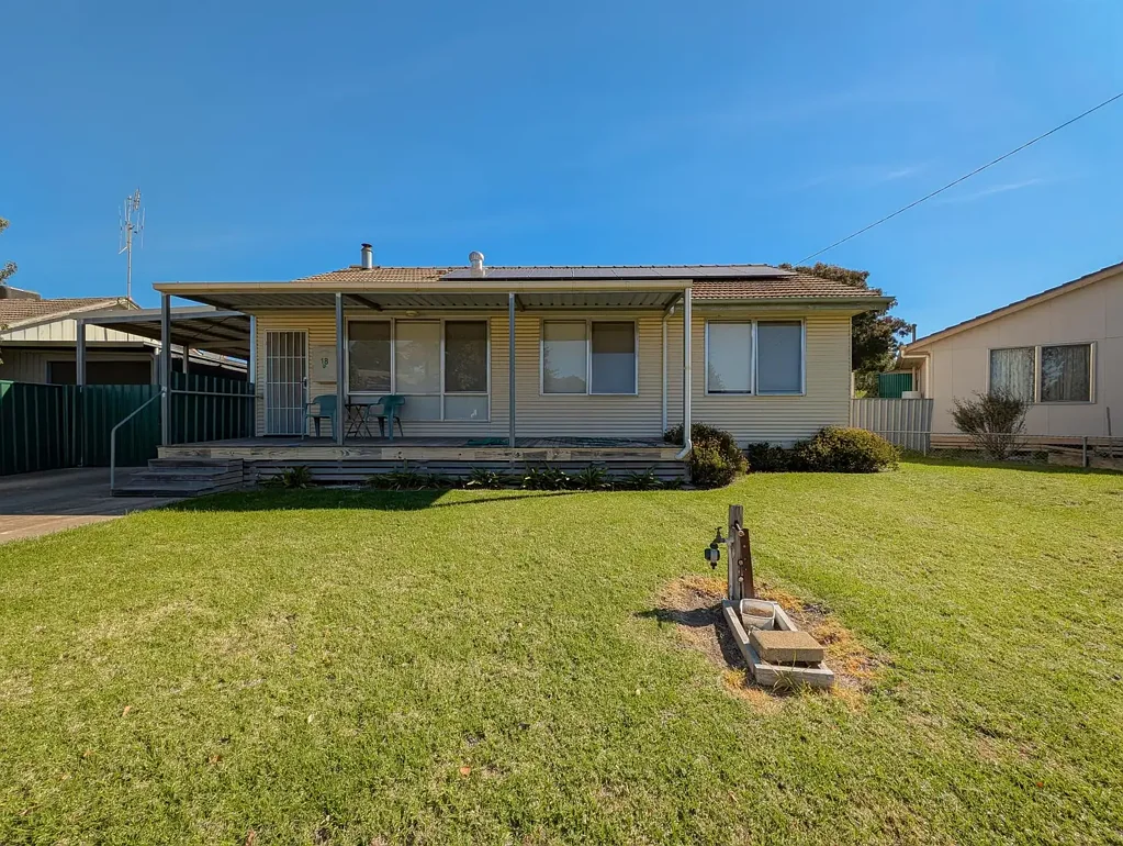 Kerang 3침실 Affordable, Move‑In Ready Living with Exceptional Backyard Access