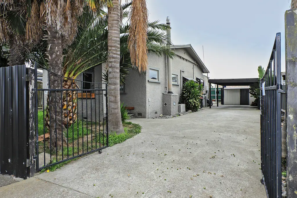 Mahora 3Zimmer "Overseas Owner is Highly Motivated"