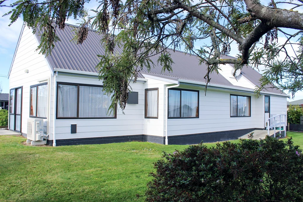 RECENTLY REFURBISHED IN WESTON