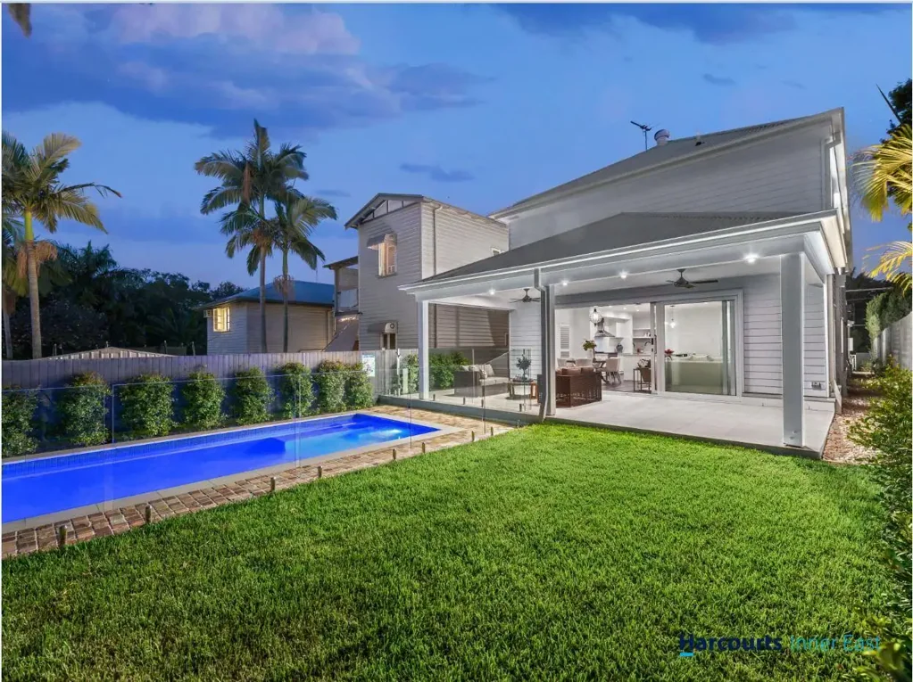 Architectural Elegance Meets Family Functionality in the Heart of Bulimba