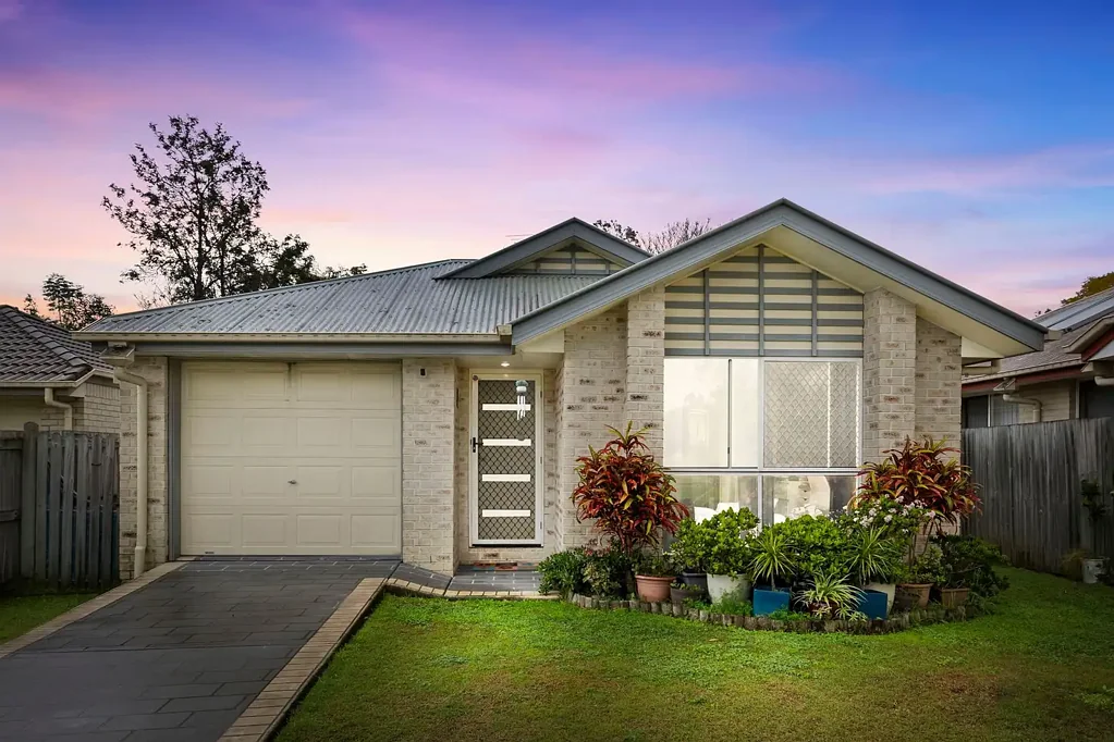 Redbank Plains 3 Bedroom MODERN FAMILY COMFORT IN A QUIET CUL-DE-SAC
