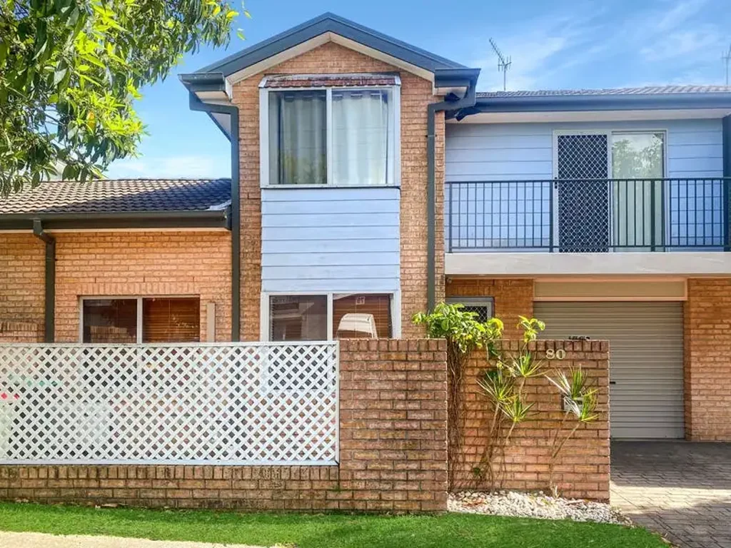 Well Presented Townhouse