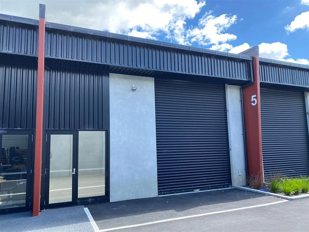 Burbush Ideal Modern Little Shed