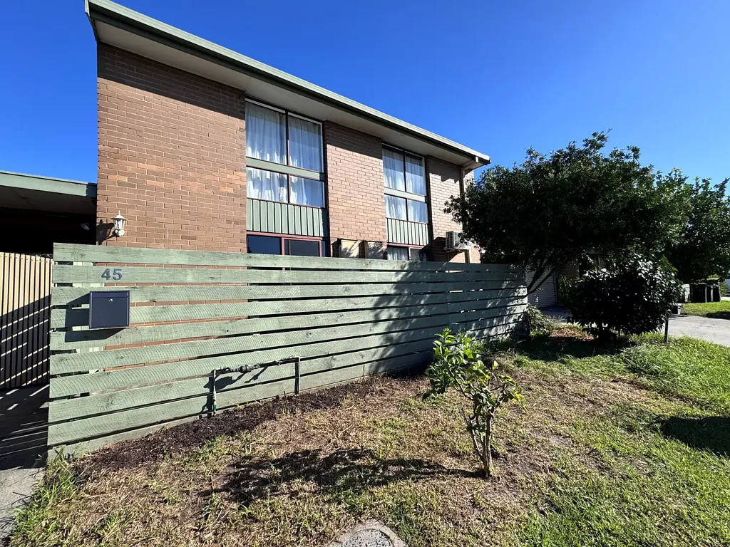 Spacious two Bedroom Double Storey Unit