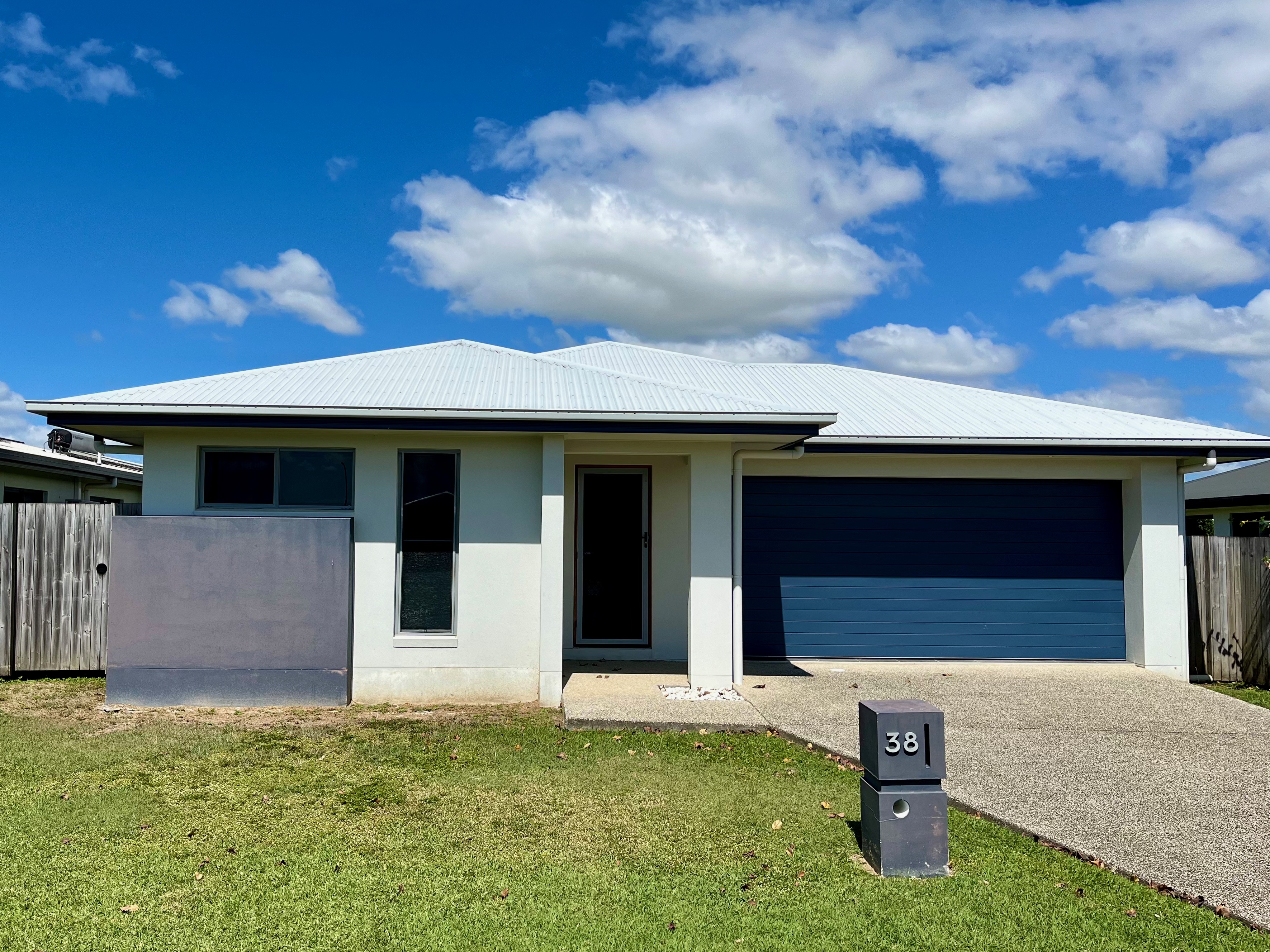 38 FAIRWAY DR, BAKERS CREEK QLD 4740, 0 rūma, 0 rūma horoi, House