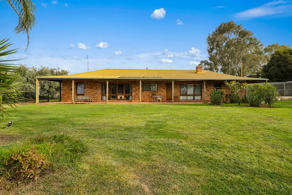 Tatura 5ห้องนอน Space, Comfort & Opportunity on 30 Acres in the Urban Growth Zone