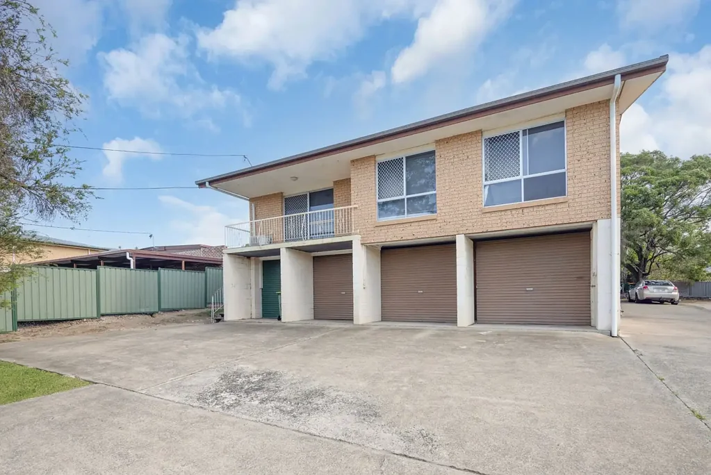 $445 per week - 2 bedroom unit