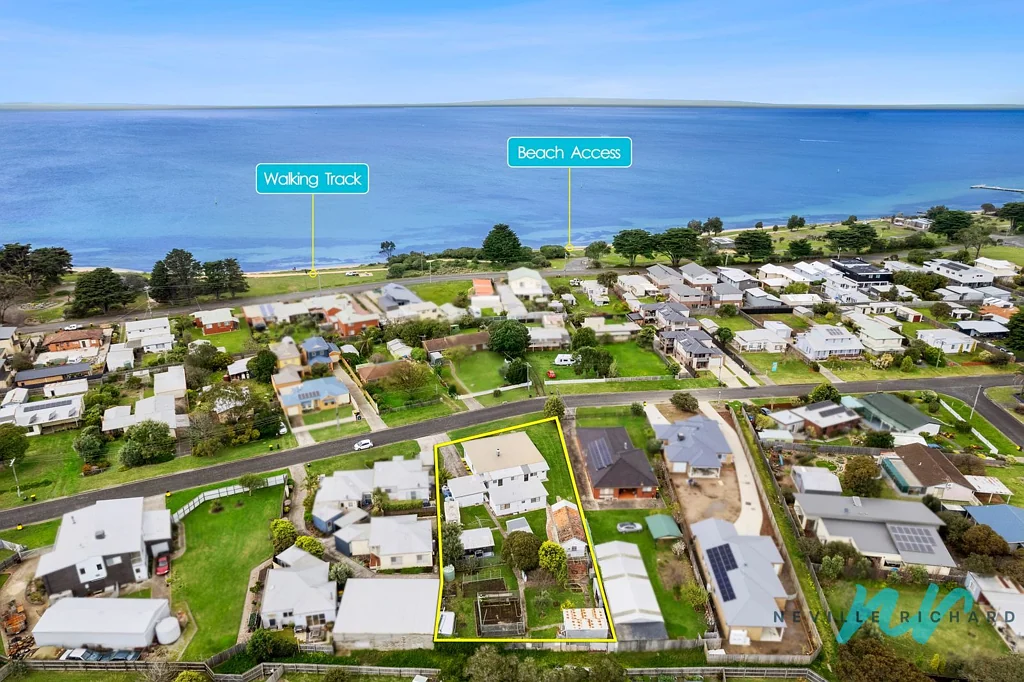St Leonards 6غرفة نوم Once in a Lifetime Opportunity - Charming Beach House on 1541sqms