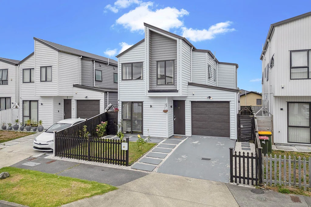 Papakura 4房  Vendor Moving Overseas-Must Sell Modern Home
