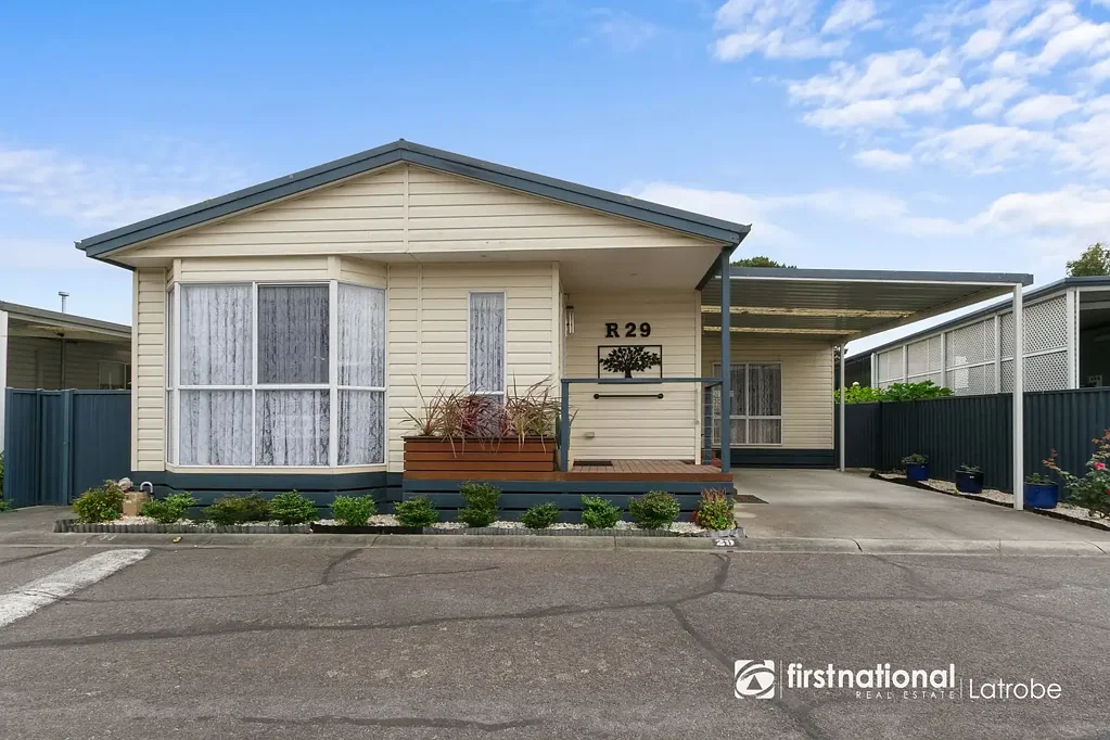 Traralgon 2ਬੈੱਡਰੂਮ **Charming 2-Bedroom Home in Traralgon’s Vibrant Over-55s Community**