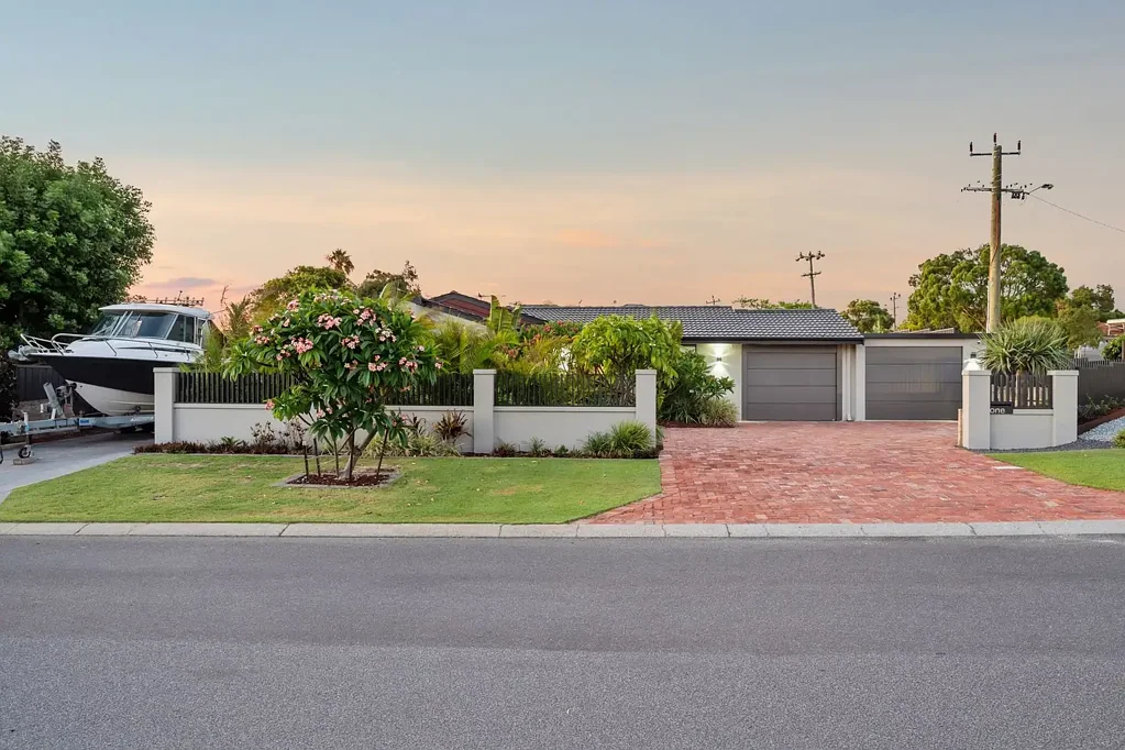 1 Airlie Street, Kallaroo, WA 6025