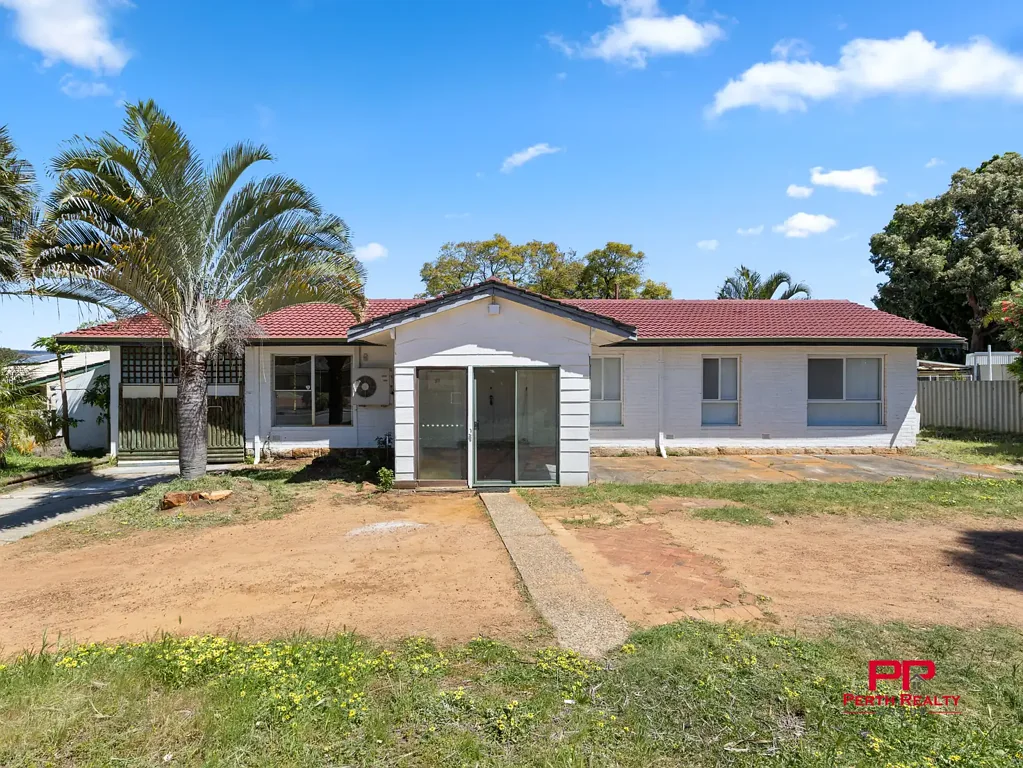 Lovely Family Home with Big Yard - Available Now!