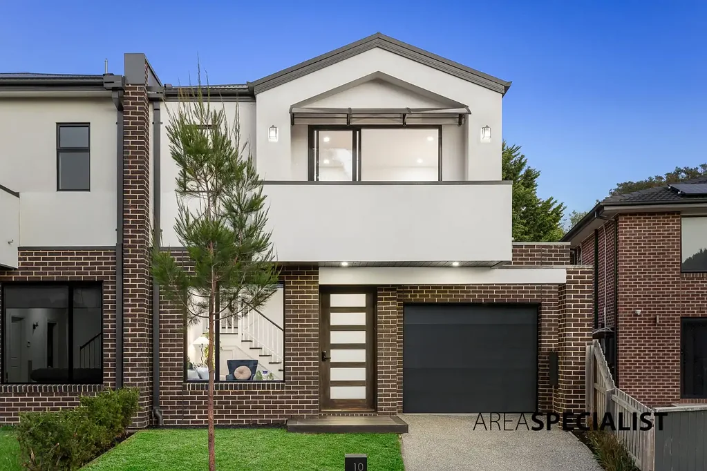 10B Hoddle Court, Cranbourne, VIC 3977