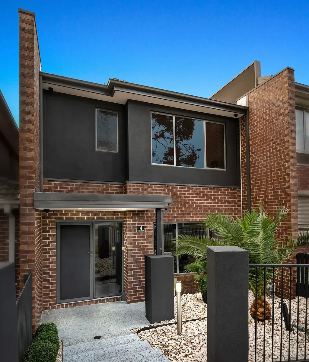 4 Riverside Drive, South Morang, VIC 3752
