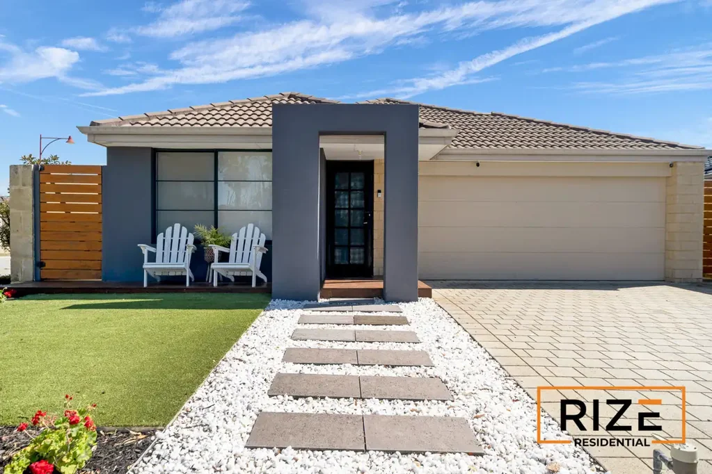 Pearsall 3બેડરૂમ GORGEOUS, MODERN HOME OPPOSITE VOYAGER PARK