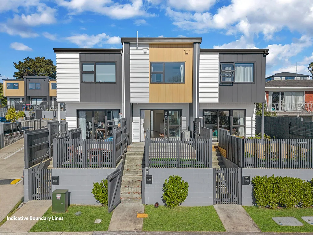 Pakuranga Heights 2 Bedroom Modern Freehold Living in Pakuranga Heights