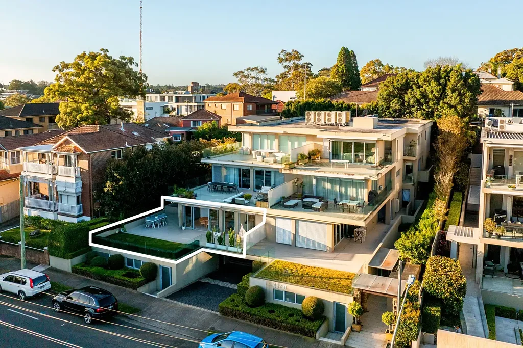Drummoyne 2 Slaapkamer Luxury residence with wrap-around entertaining & bay views