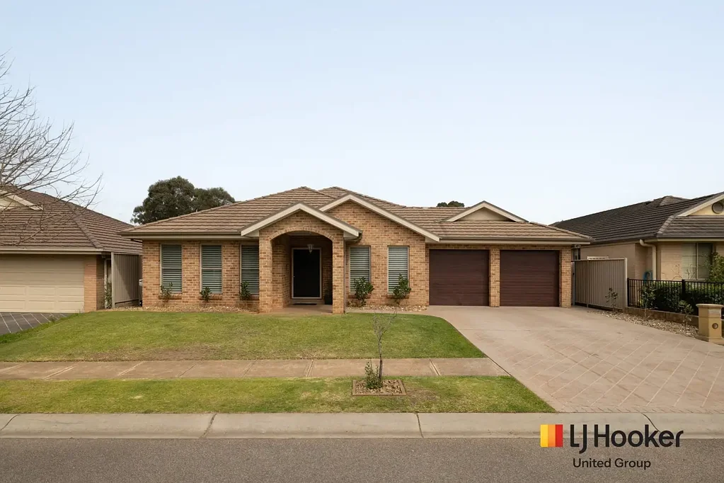 Harrington Park 5બેડરૂમ Timeless Elegance in Prestigious Harrington Park