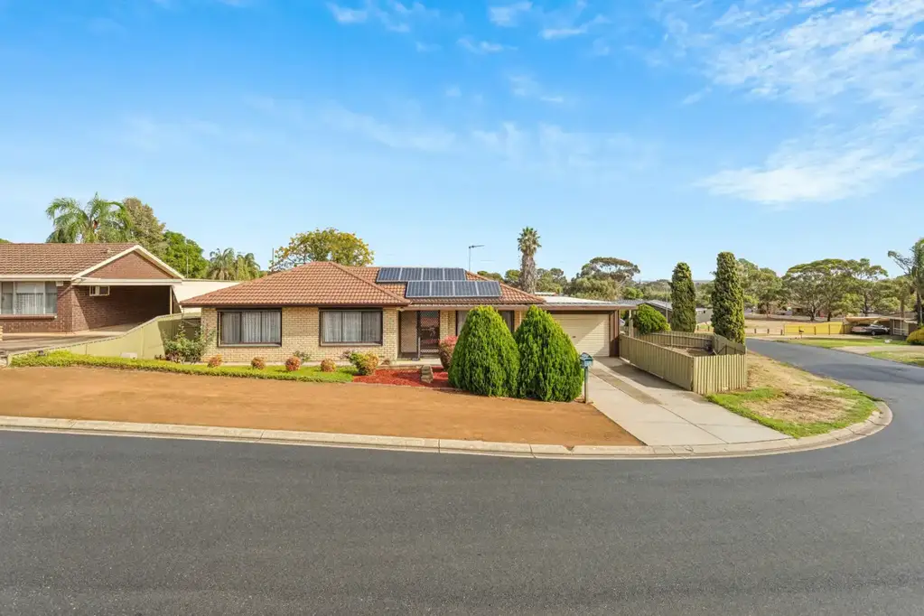 11 Karrawirra Close, Craigmore, SA 5114