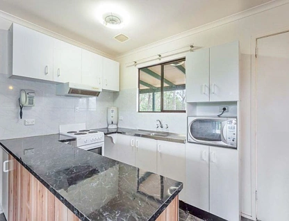 11 Lawrence Court, Regency Downs, QLD 4341, 3房, 1浴, 独立屋