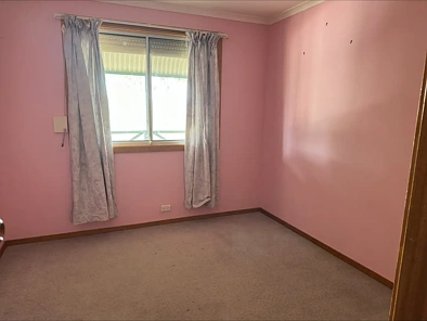 Kwarto - 62 AXEHEAD RD, ROXBY DOWNS SA 5725