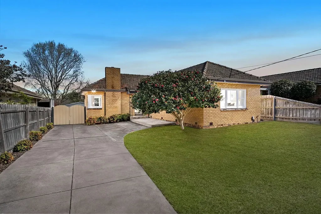 Clayton 3 Slaapkamer Family-friendly living in a prime Clayton location.