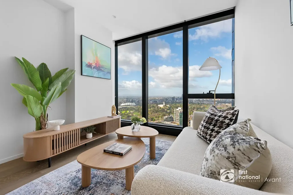 Southbank 1Moenga Sophisticated Sky-High Living with Spectacular City Views!