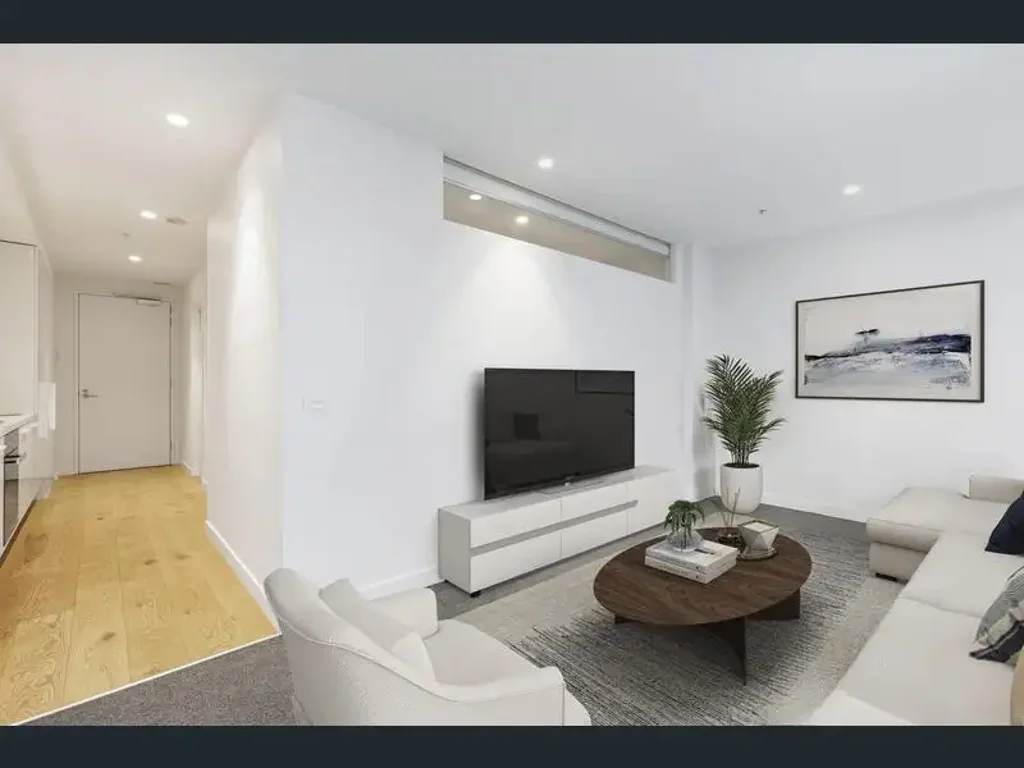 Sophisticated City Living with Resort Style Amenities