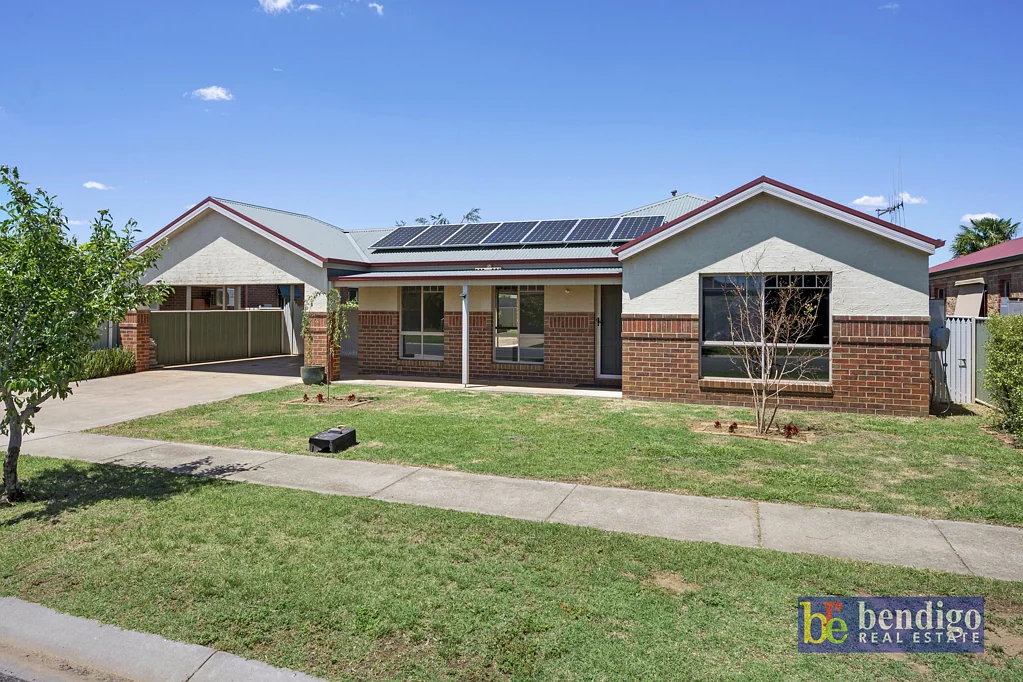 18 Cassandra Crescent, Epsom, VIC 3551